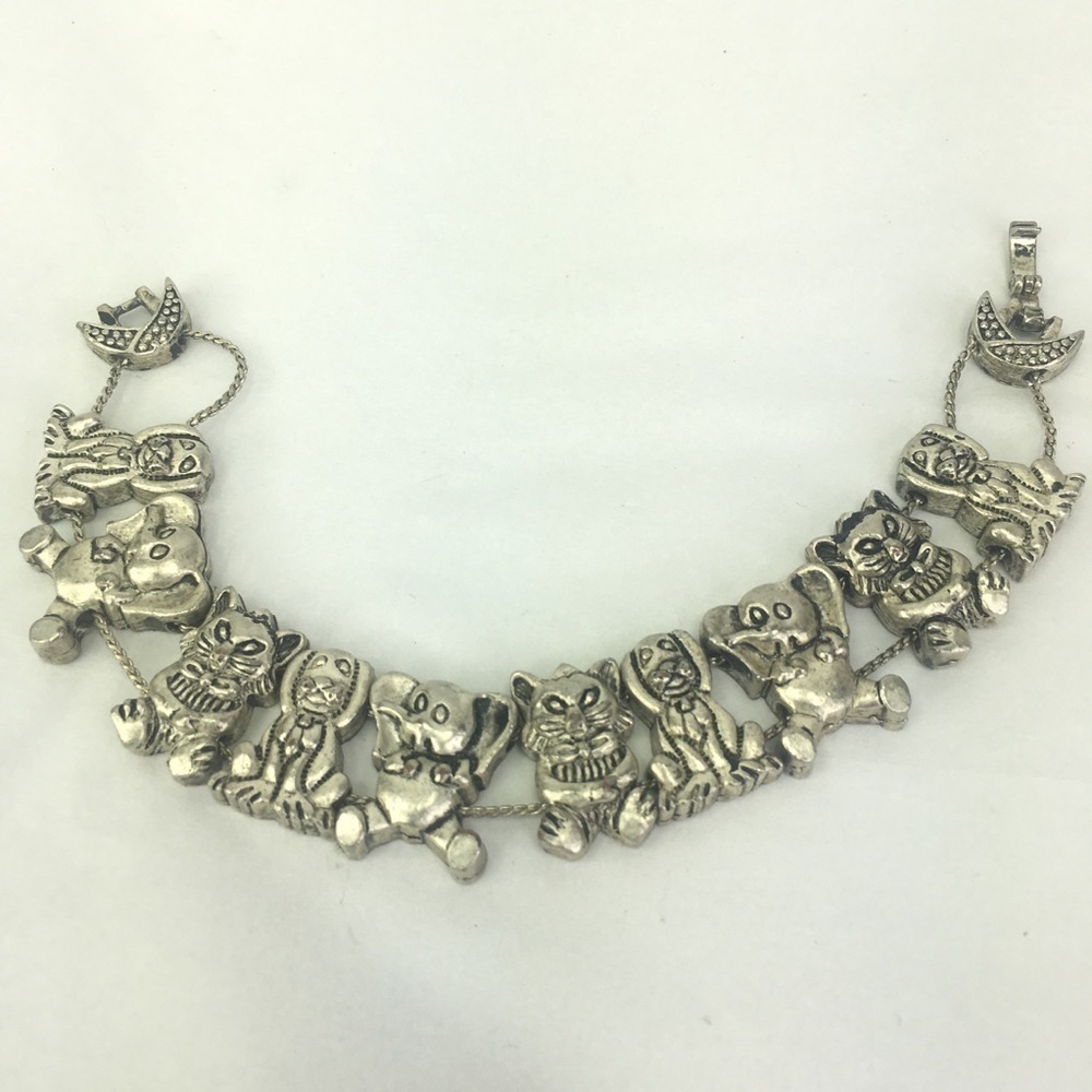 Vintage Animal bracelet elephant cat dog chain charms 7.5” silver tone